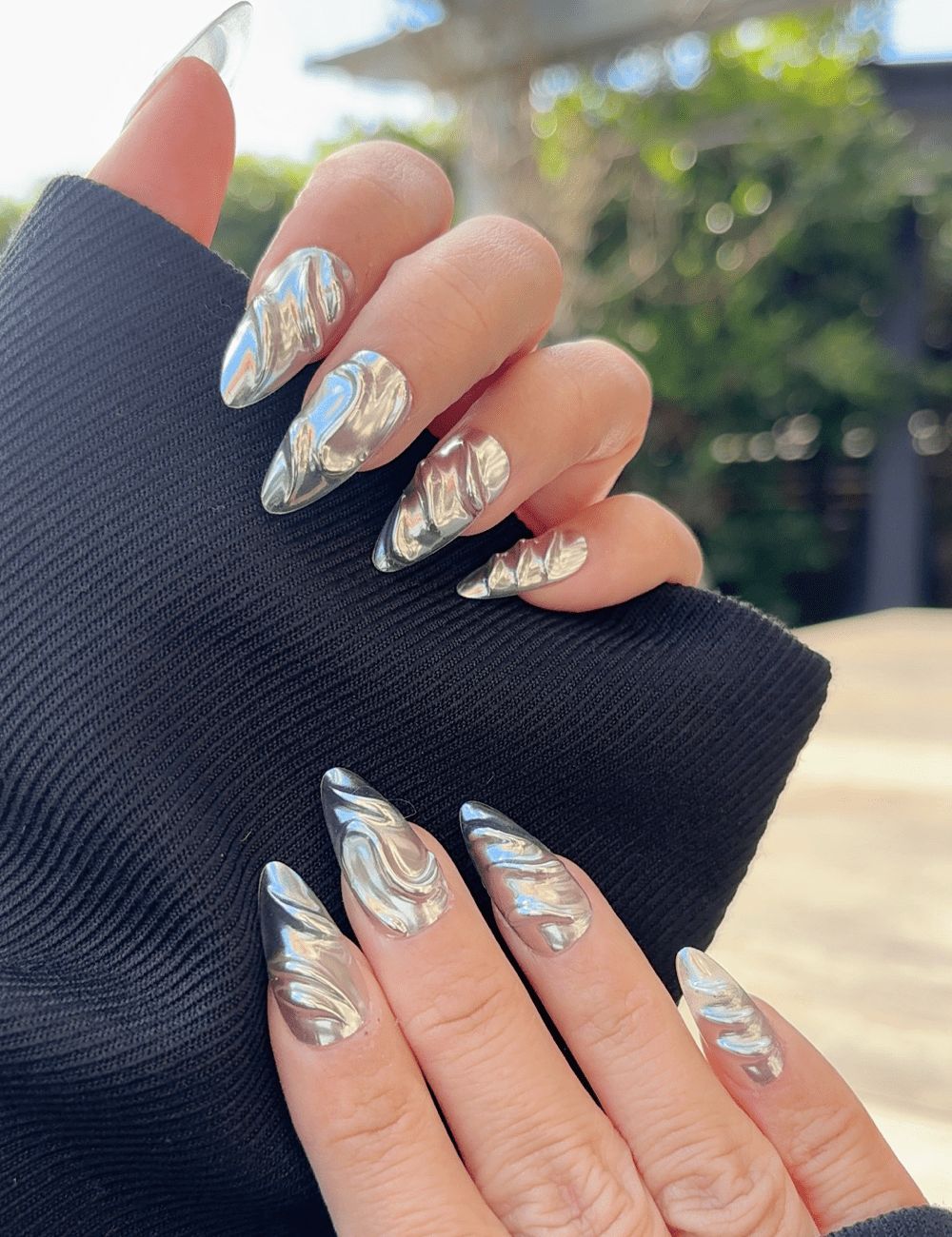 Liquid Metal Swirl Long Stiletto Nails Liquid Metal Swirl Long Stiletto Nails — Silver Chrome Nails