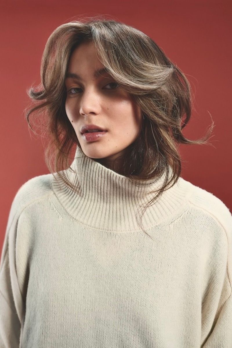 Collarbone Visual Idea Collarbone Visual Idea — Winter Hairstyles for Work