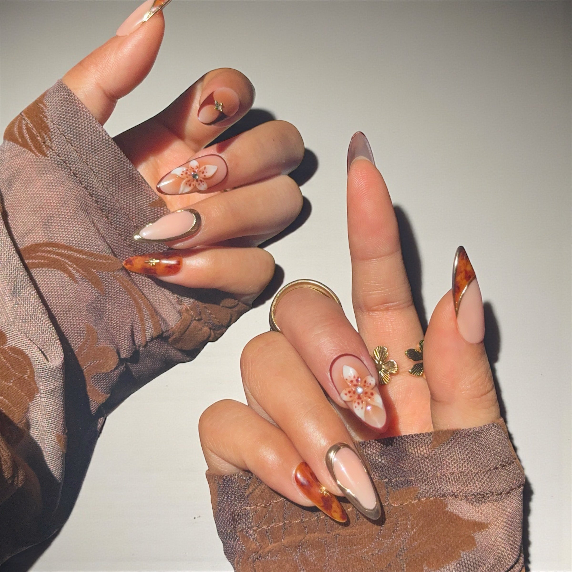 Statement Floral Art with Pearl Details Statement Floral Art with Pearl Details — Fall to Winter Nails