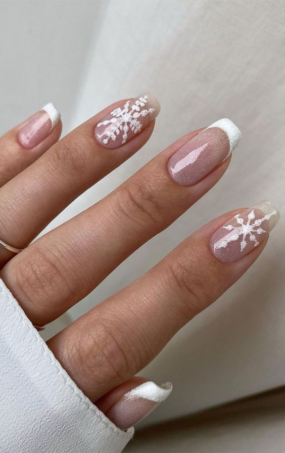 Glitter Snowflake French Tip Short Square Nails — Winter White Nails