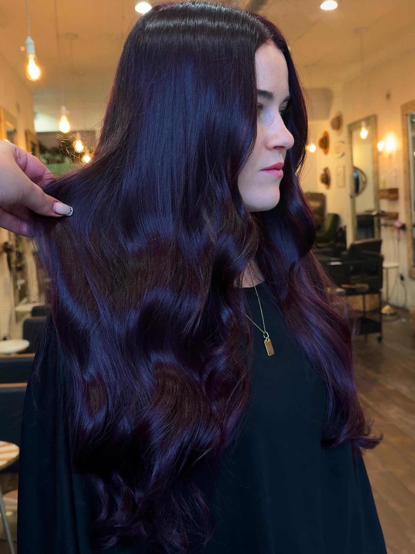 Long Layers Mid-Back Straight Dark Burgundy Long Layers Mid-Back Straight Dark Burgundy — Burgundy Hair Color