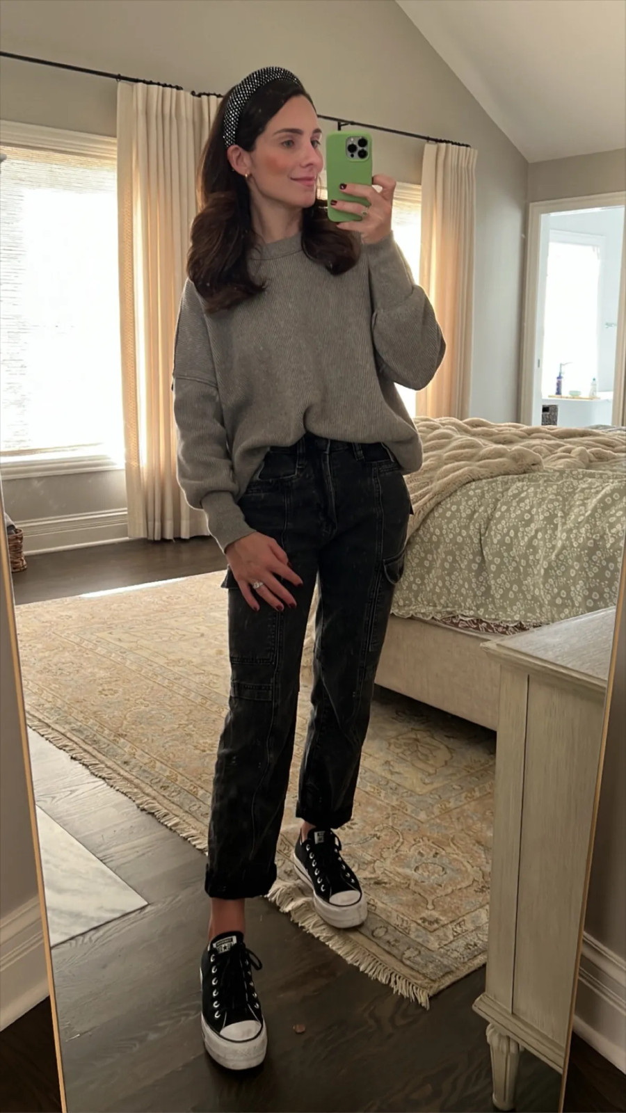 Grey Crewneck Sweater and Cargo Pants for Urban Casual Grey Crewneck Sweater and Cargo Pants for Urban Casual — Winter Outfits for Moms
