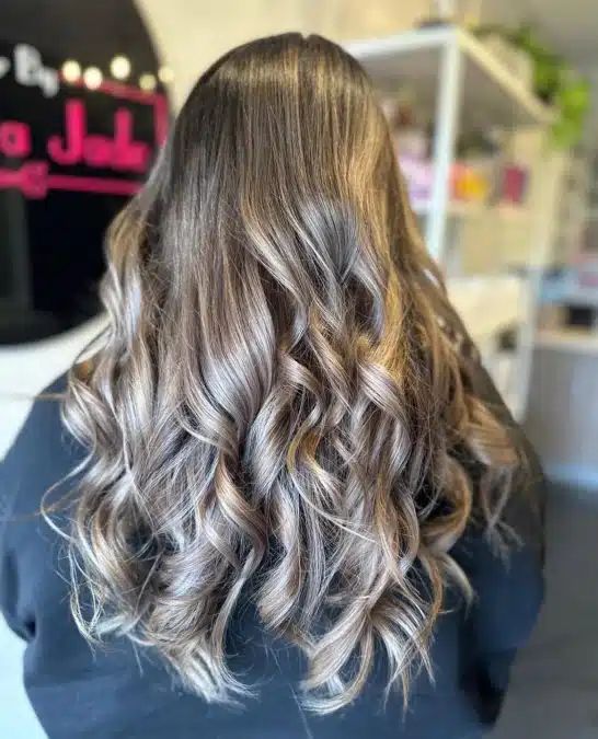 Copper Shag With Blunt Bangs Copper Shag With Blunt Bangs — Winter Hairstyles for Work