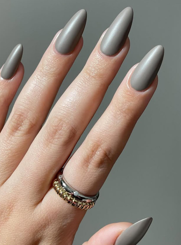Matte Neutral Grey Stilettos Matte Neutral Grey Stilettos — Winter Stiletto Nails