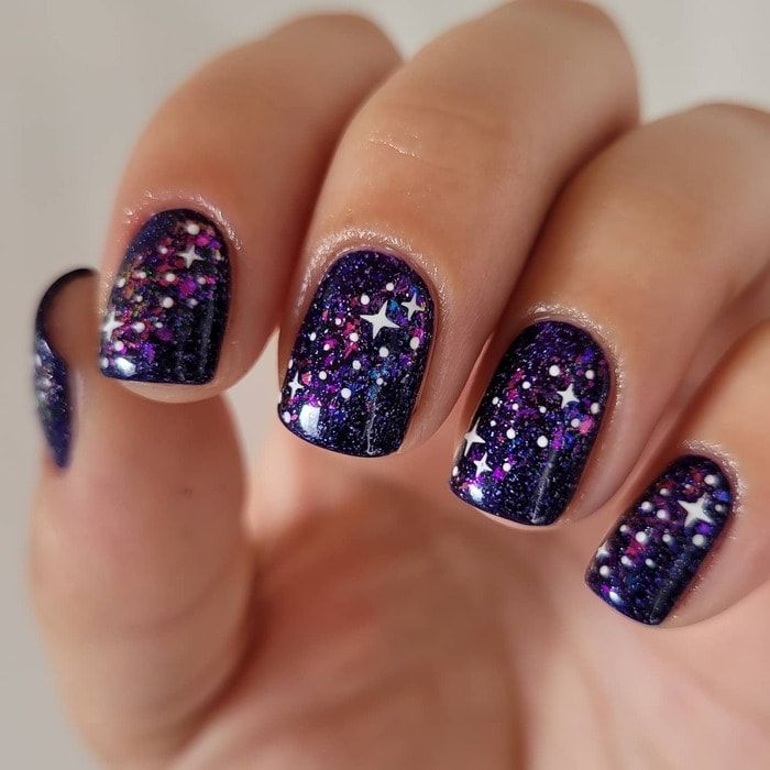 Short Rounded Square Galaxy Glitter Short Rounded Square Galaxy Glitter — Winter Purple Nails