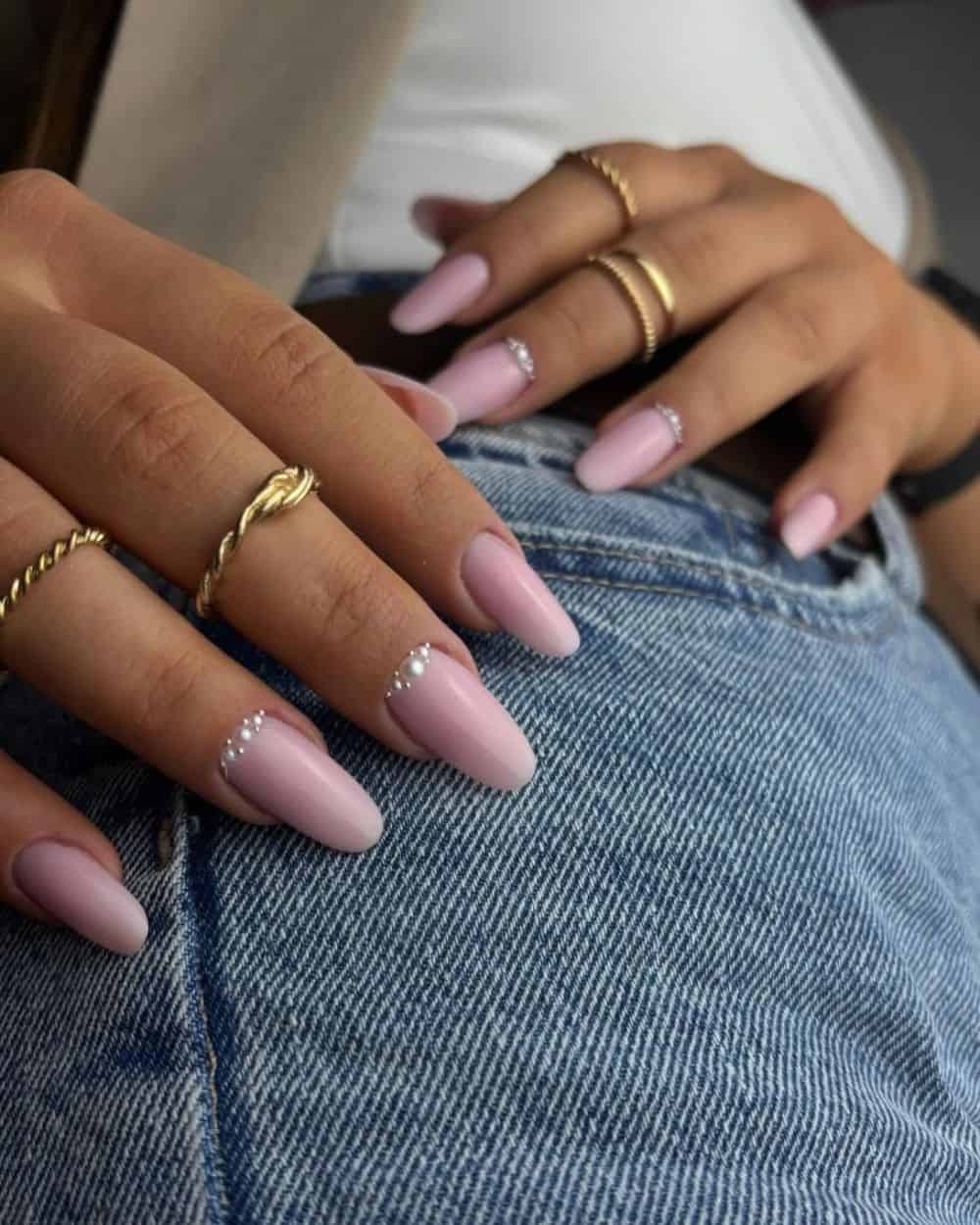 The Best Classy Winter Nails for a Simple, Polished Look in 2025