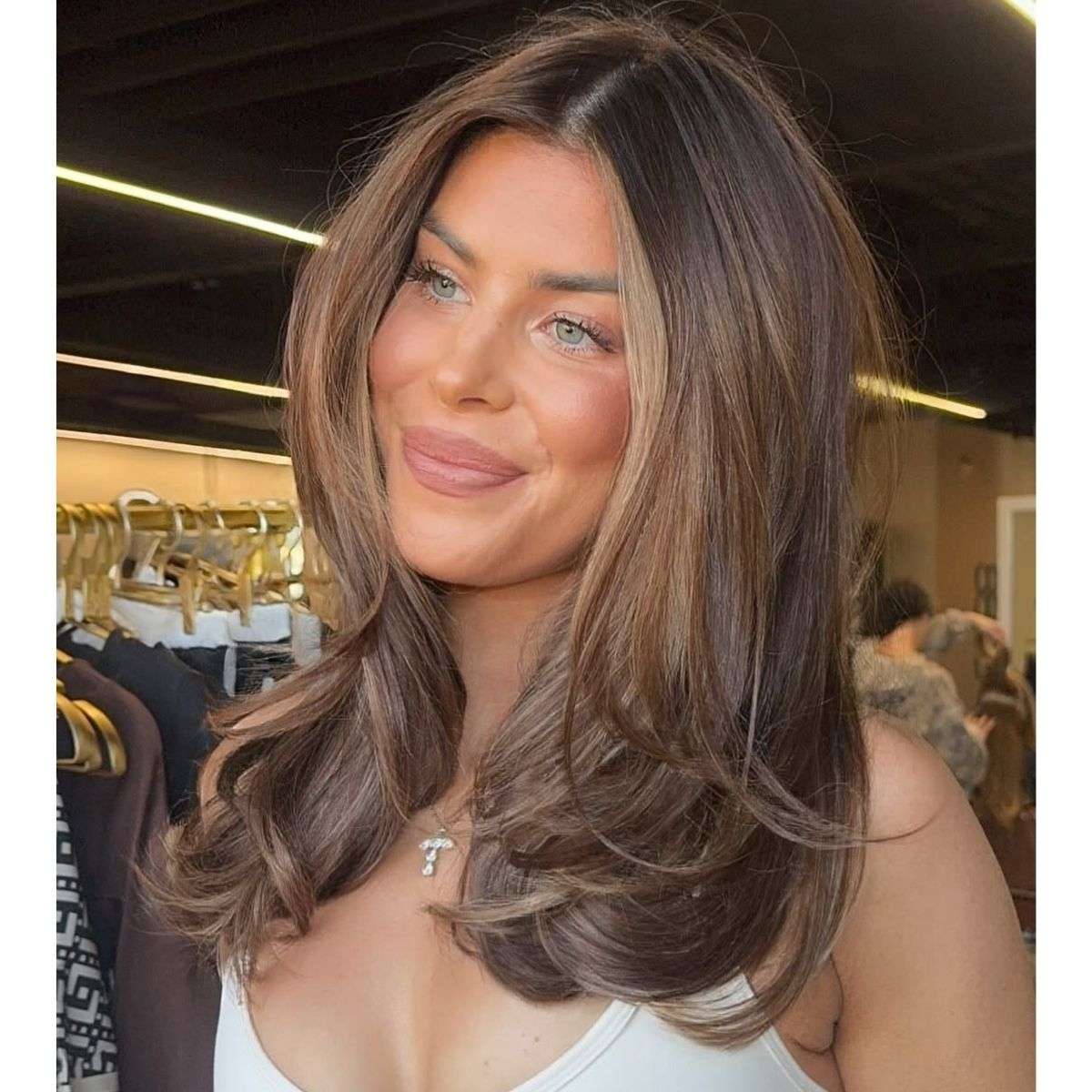 Voluminous Layered Cut with Caramel Voluminous Layered Cut with Caramel — Winter Haircuts for Women