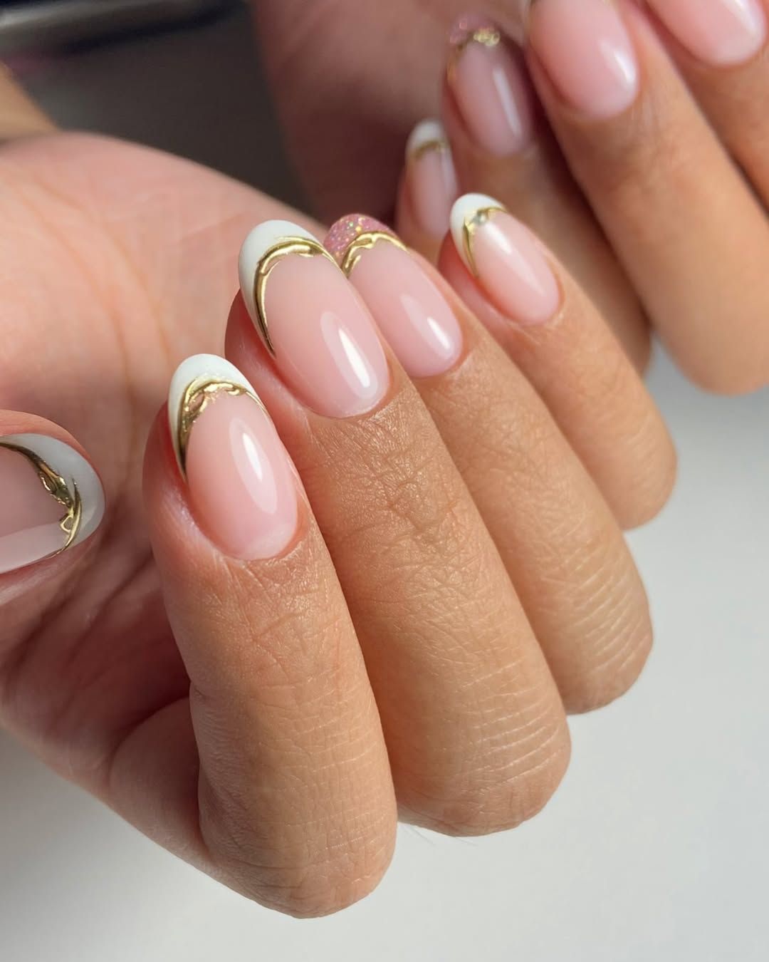 Gold Foil Accent French Tip Oval Nails Gold Foil Accent French Tip Oval Nails — Winter French Tip Nails