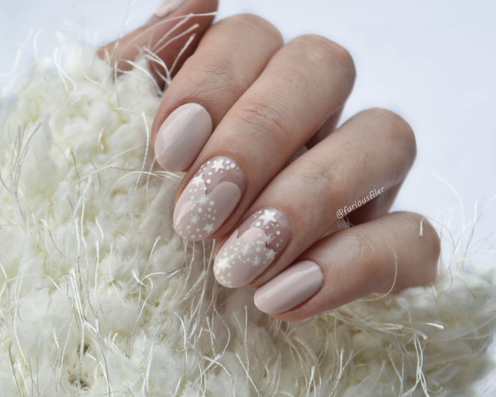 Pale Pink Nude Snowflake Star Oval Nails Pale Pink Nude Snowflake Star Oval Nails — Medium Length Winter Nails