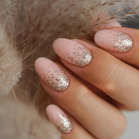 Medium Oval Glitter Ombre Nails Medium Oval Glitter Ombre Nails — Simple Winter Nails