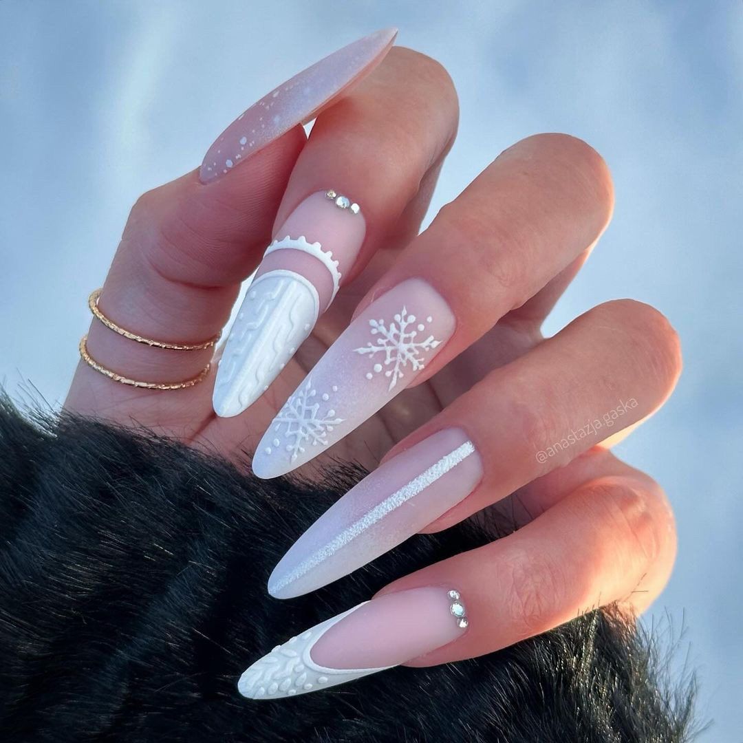 Matte And Glossy With Rhinestones Visual Idea Matte And Glossy With Rhinestones Visual Idea — Winter Acrylic Nail Colors