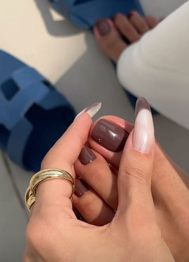 Matte Brown Glossy Ombre Toes — Winter Pedicure Colors