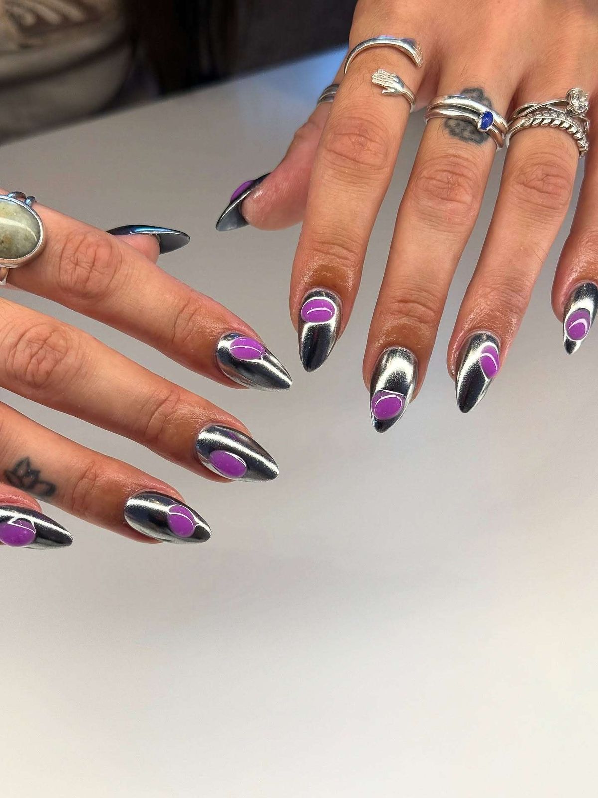 Not Visible Visual Idea Not Visible Visual Idea — Silver Chrome Nails