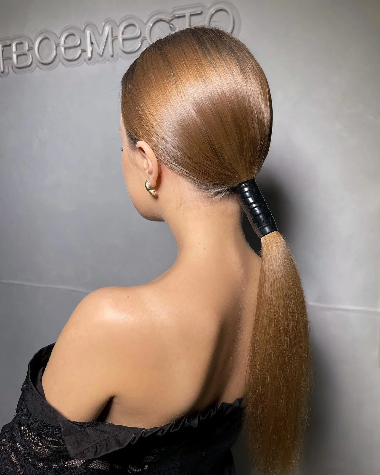 Mid-Back Visual Idea — Winter Ponytail Hairstyles