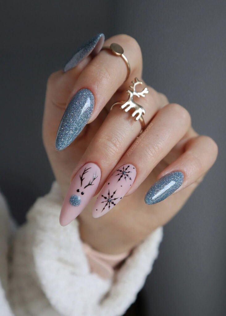 Long Stiletto Pale Pink with Reindeer & Glitter Long Stiletto Pale Pink with Reindeer & Glitter — Winter Matte Nails