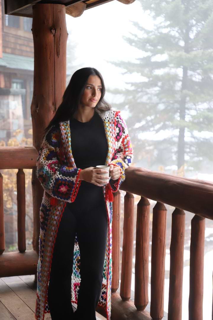 Long Crochet Duster Cardigan for Cozy Cabin Evenings Long Crochet Duster Cardigan for Cozy Cabin Evenings — Cabin Trip Outfits