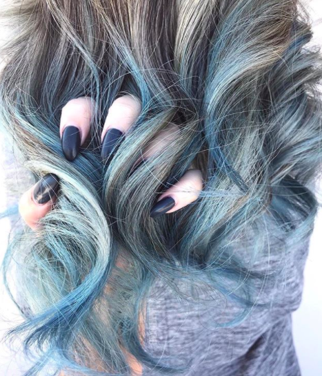 Silver Gray With Lighter Ends Silver Gray With Lighter Ends — Winter Hair Colors for Gray Hair