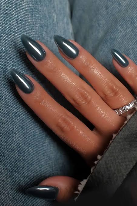 Deep Teal Chrome Stiletto Nails Deep Teal Chrome Stiletto Nails — Winter Chrome Nails