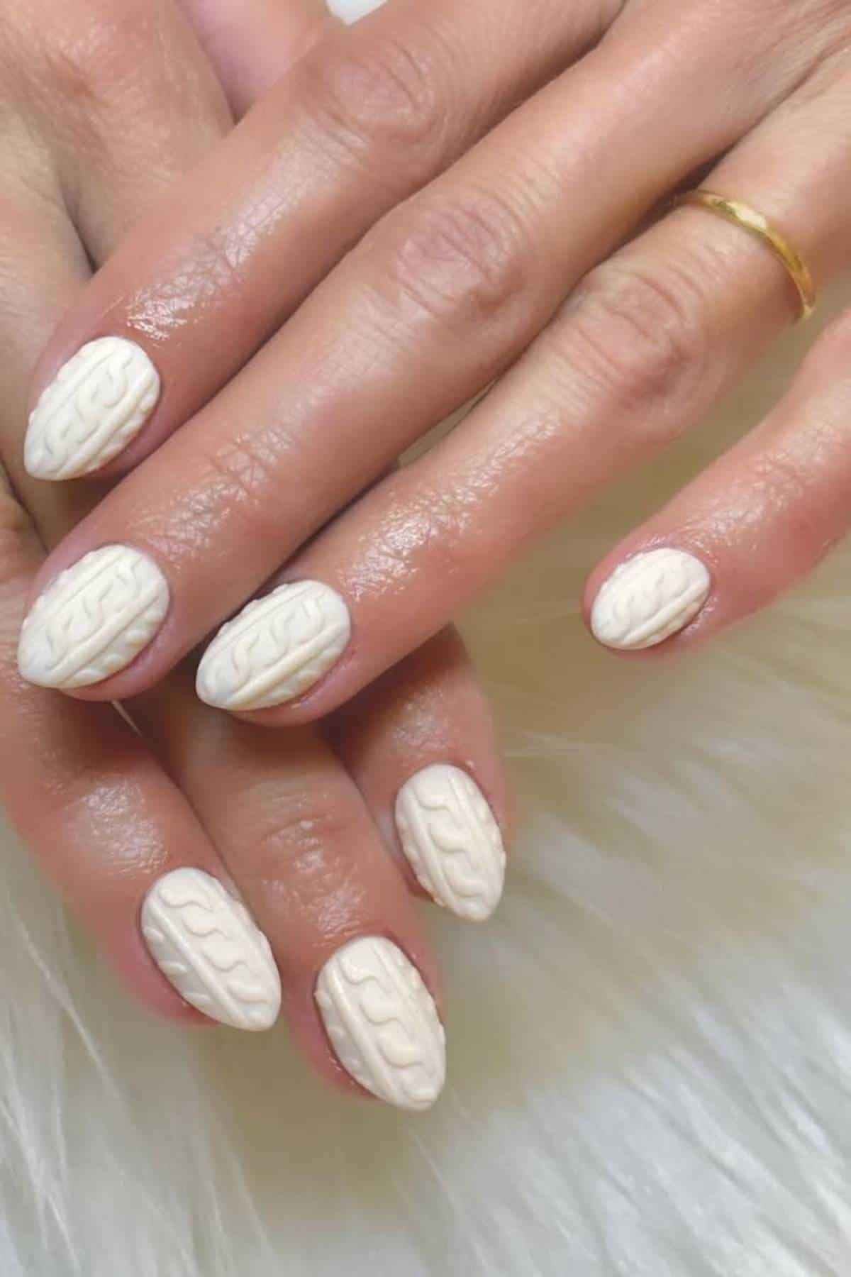 All-Over Matte Off-White Cable Knit All-Over Matte Off-White Cable Knit — Sweater Nails