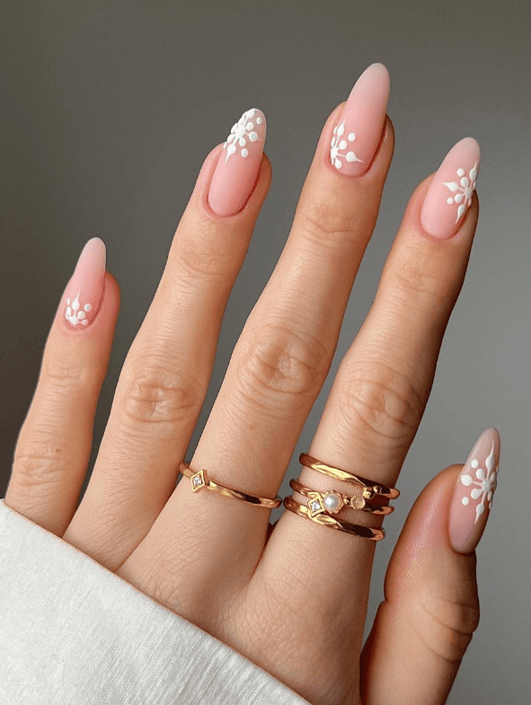 Long Stiletto Winter Snowflake Sheer Pink Long Stiletto Winter Snowflake Sheer Pink — Winter Nude Nails