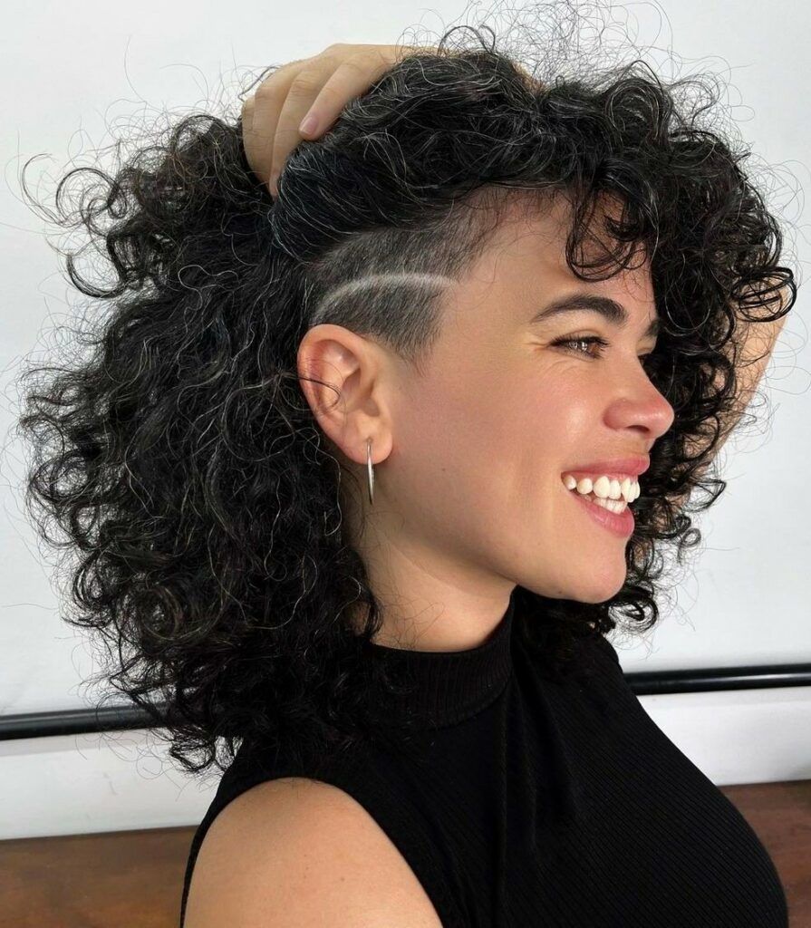 Sleek Blonde Bob With Sharp Lines Sleek Blonde Bob With Sharp Lines — Winter Hairstyles for Short Hair