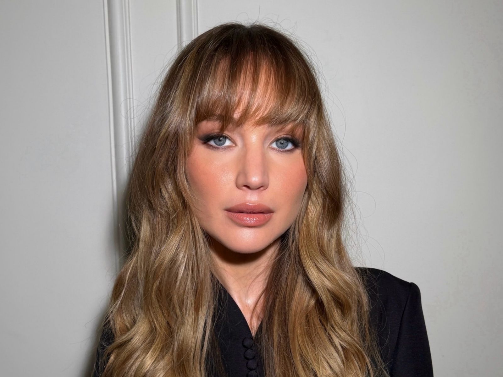 Wavy Blonde Mid-Back With Full Bangs — Winter Haircuts with Bangs