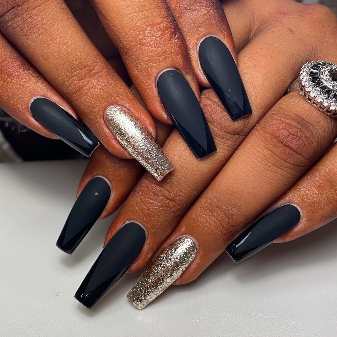 Matte Navy with Embossed Cable Knit Matte Navy with Embossed Cable Knit — Winter Matte Nails