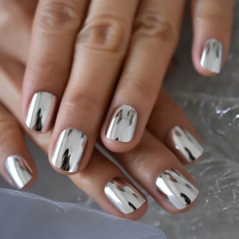 Uniform Silver Chrome Short Square Nails Uniform Silver Chrome Short Square Nails — Silver Chrome Nails