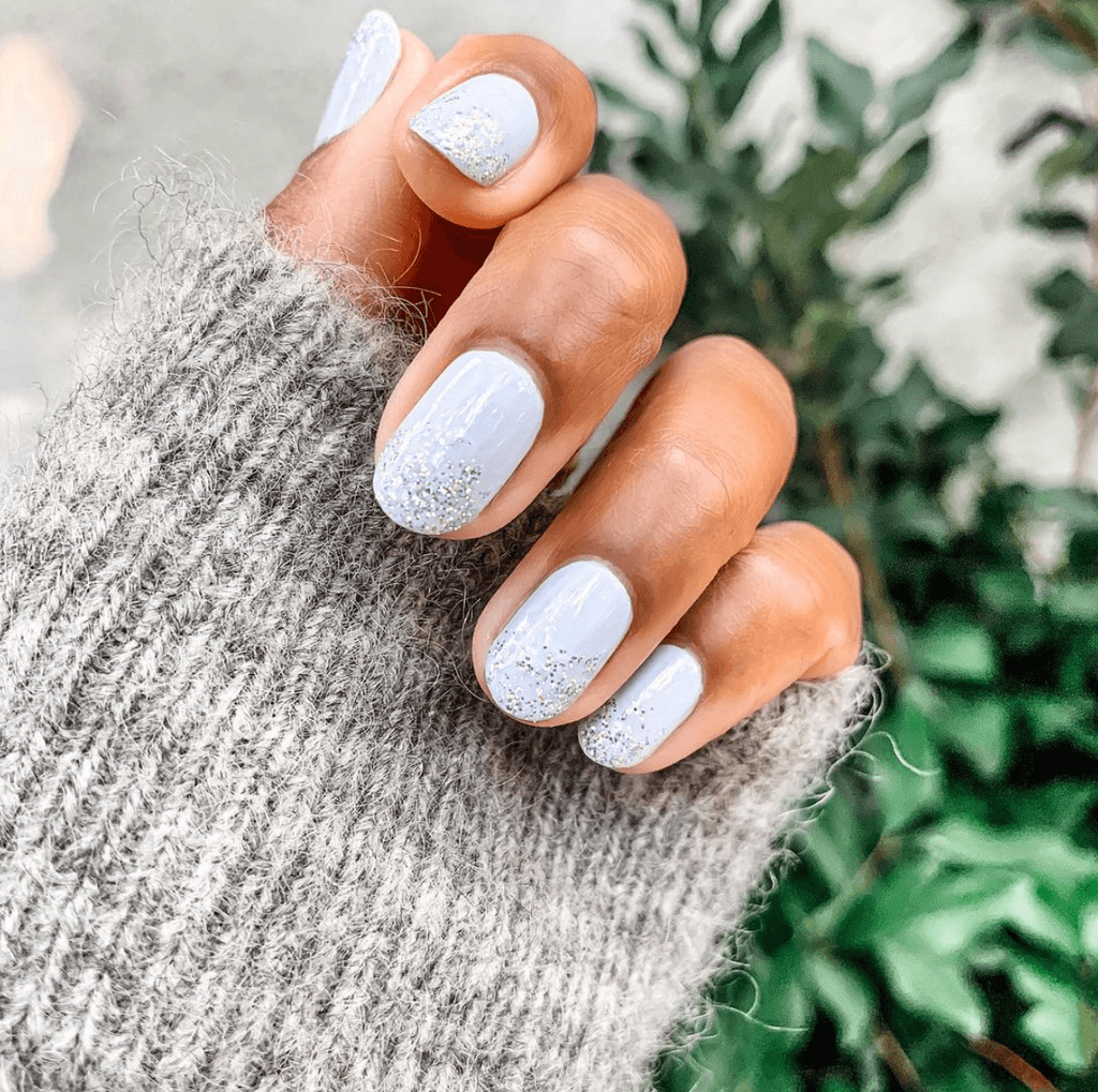 Sparkling Silver Glitter Tip Nails Sparkling Silver Glitter Tip Nails — Pastel Winter Nails