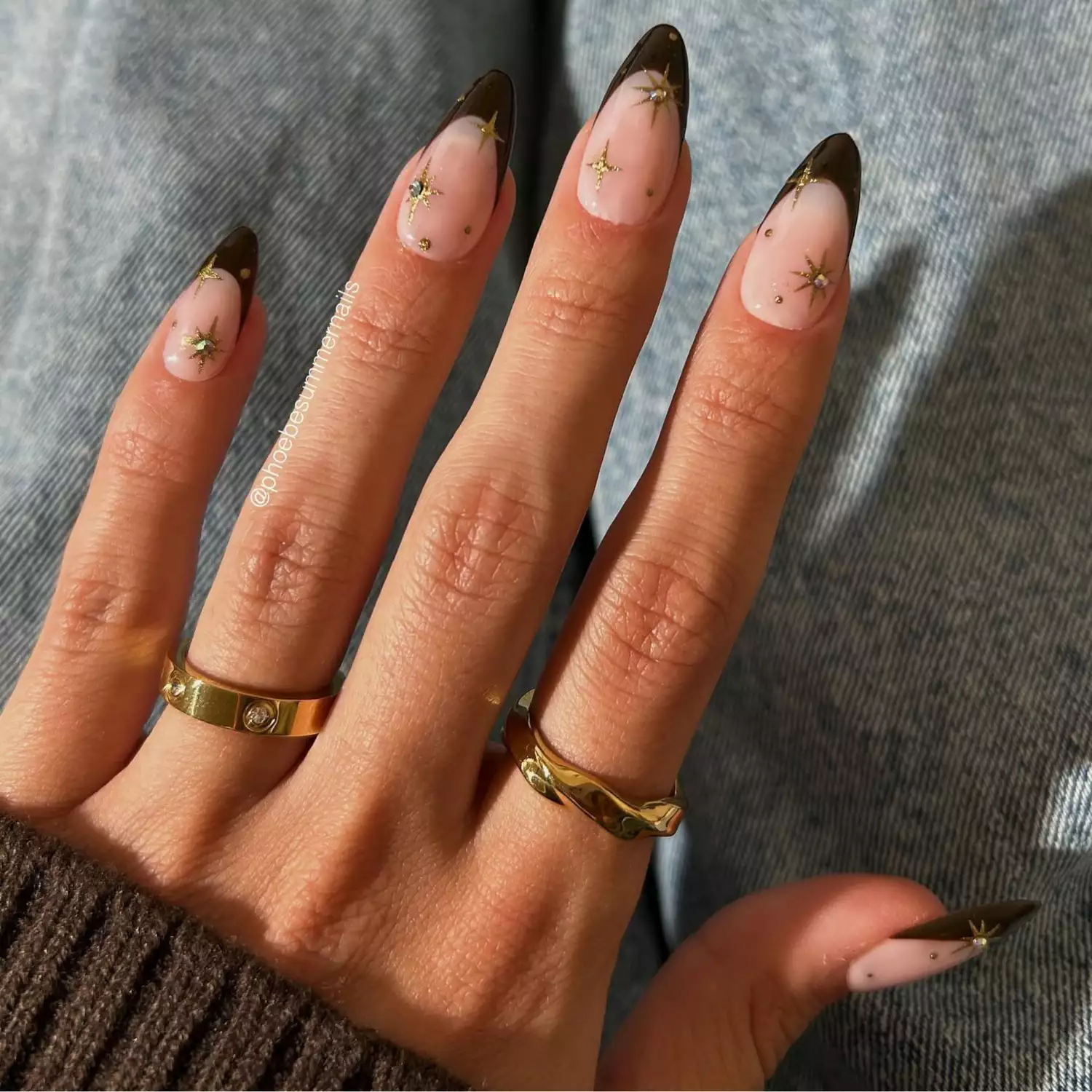 Glossy Visual Idea Glossy Visual Idea — Winter French Tip Nails