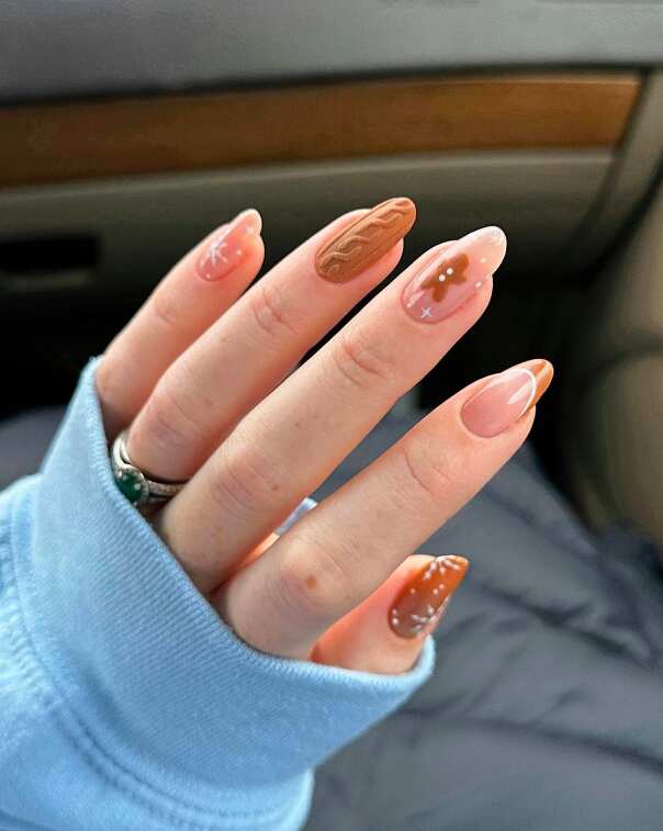 Winter Character and French Tip Mix Winter Character and French Tip Mix — Winter Dip Powder Nails