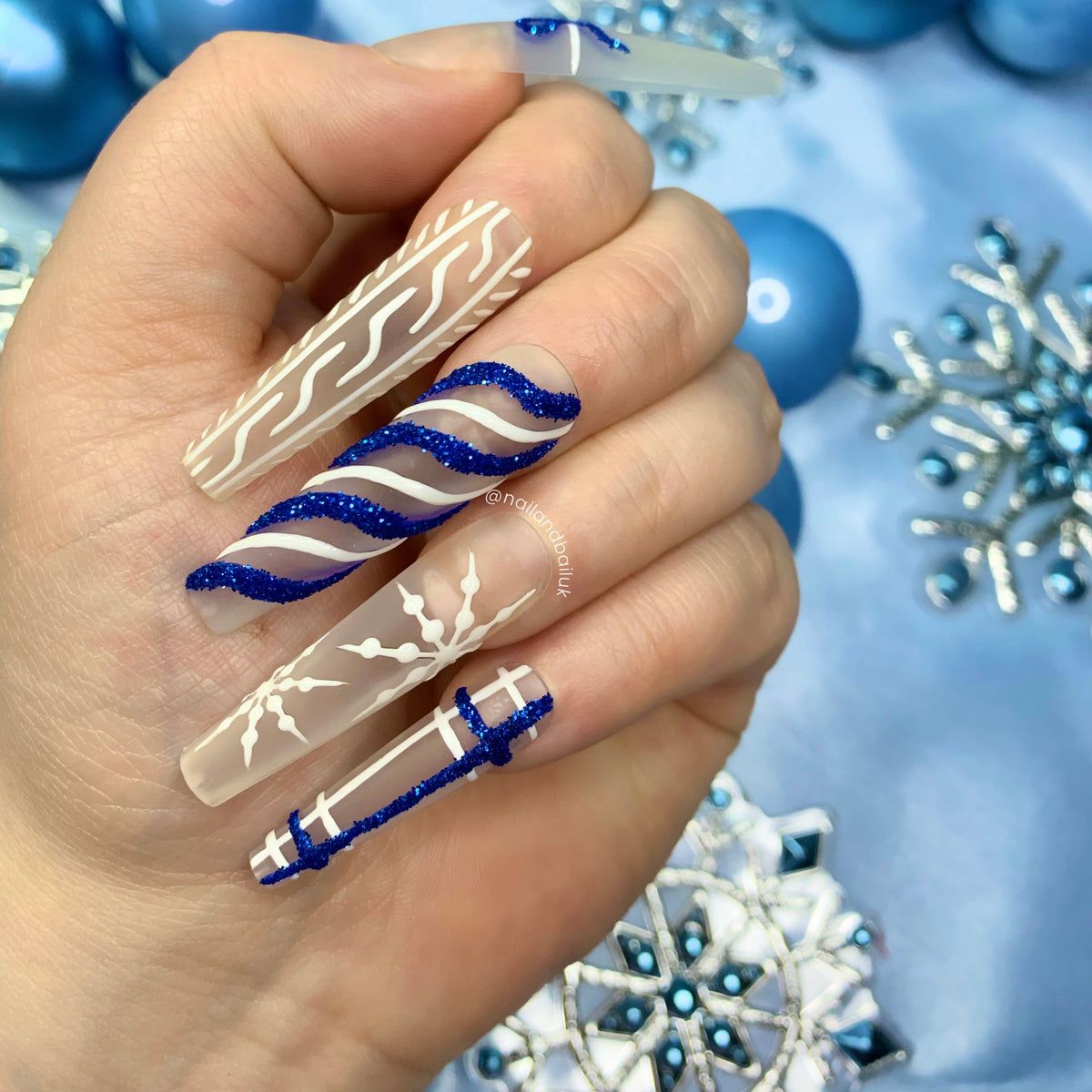 Extra Long Coffin Sheer Matte with Wavy Lines & Glitter Extra Long Coffin Sheer Matte with Wavy Lines & Glitter — Winter Matte Nails