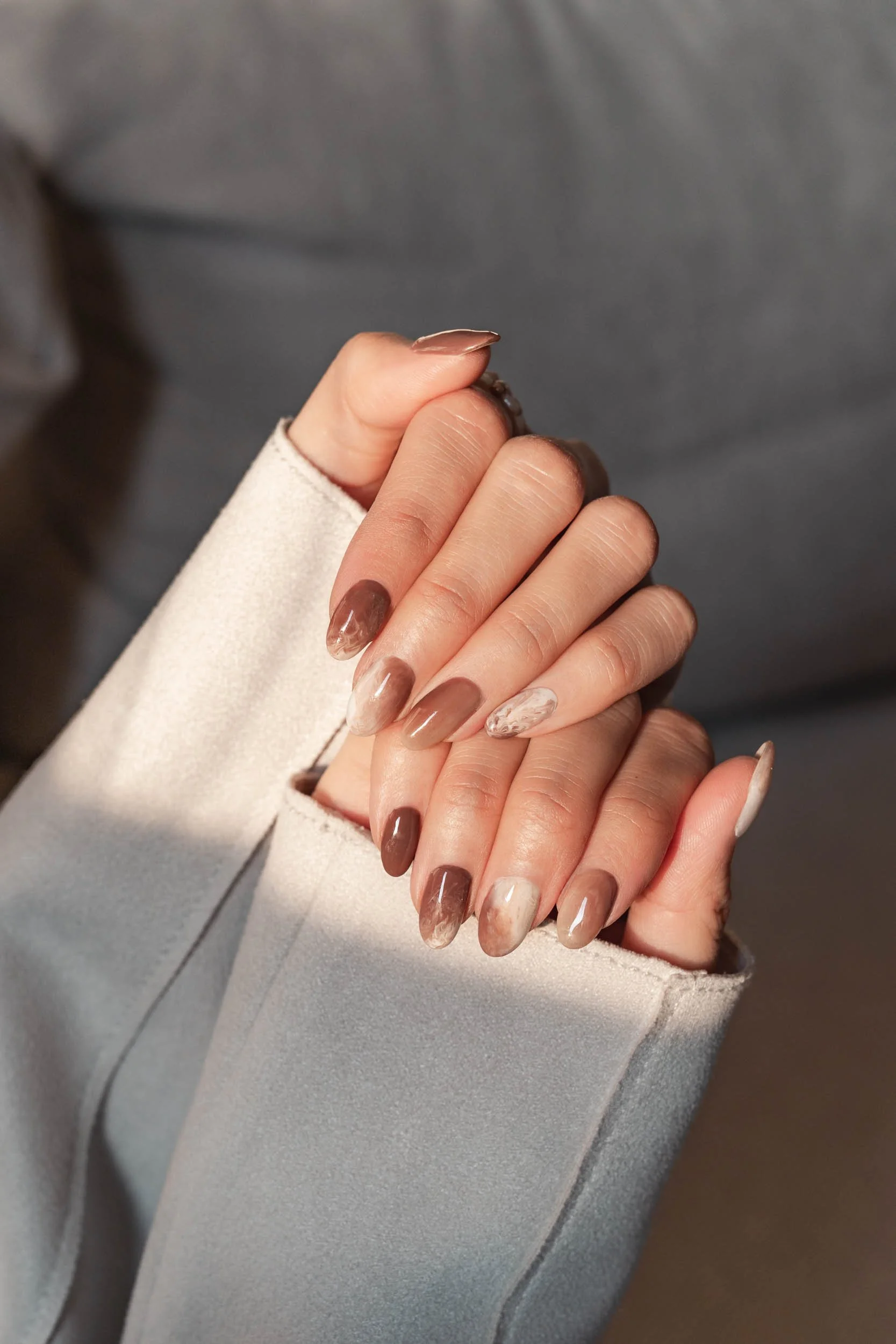 Long Stiletto Mocha Ombre Florals Long Stiletto Mocha Ombre Florals — Mocha Nails