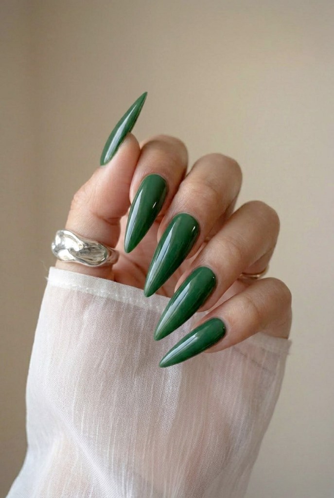 Extra Long Stiletto Forest Green Gloss — Emerald Green Nails