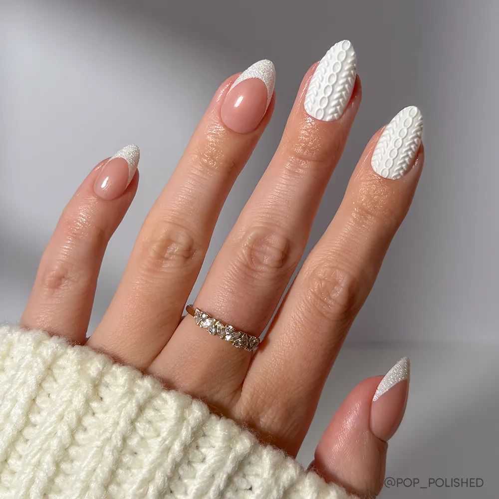 Matte And Glossy With Glitter Visual Idea Matte And Glossy With Glitter Visual Idea — Winter French Tip Nails