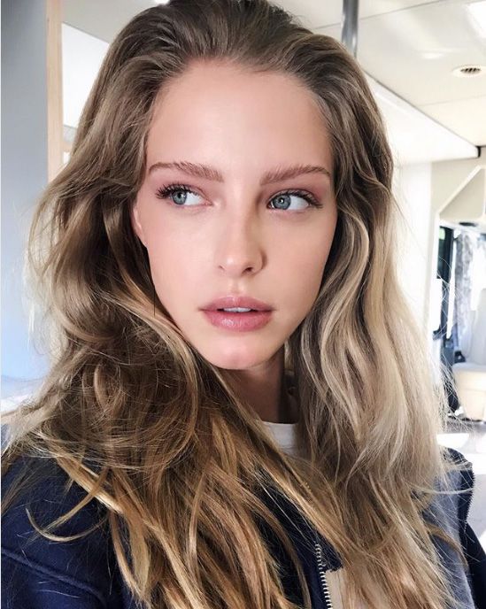 Mushroom Blonde With Darker Roots — Low Maintenance Winter Hair Colors