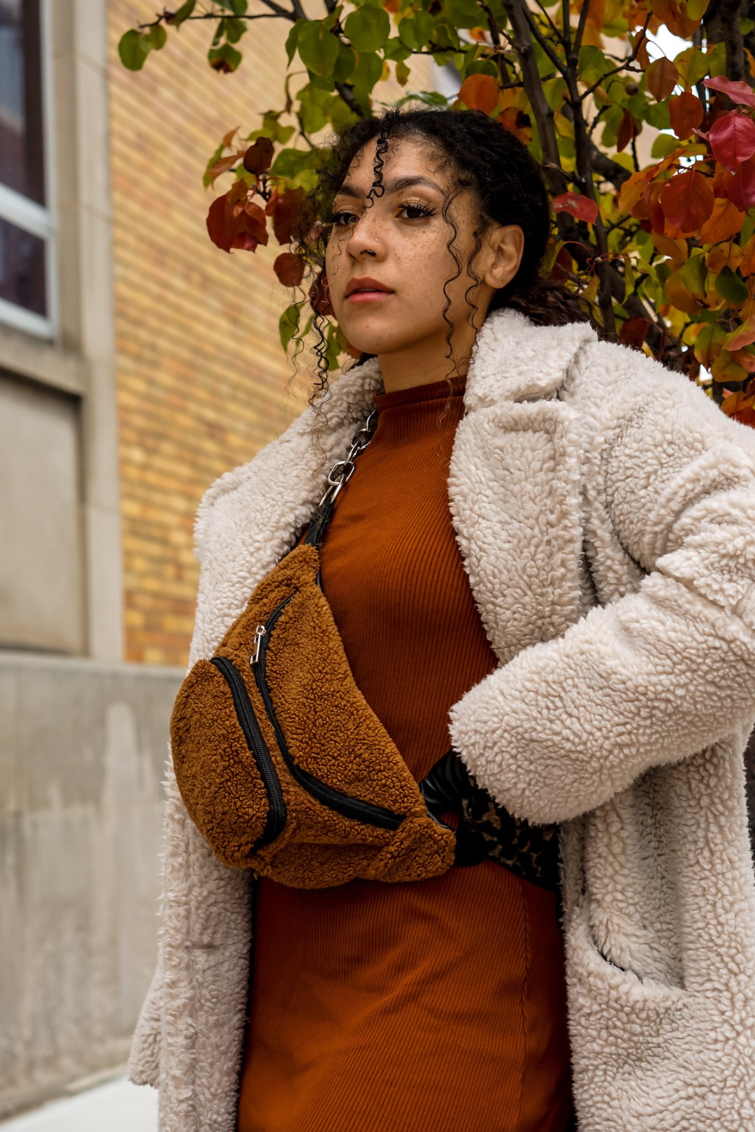 Black Gloves Outfit Idea — Teddy Coat Outfits