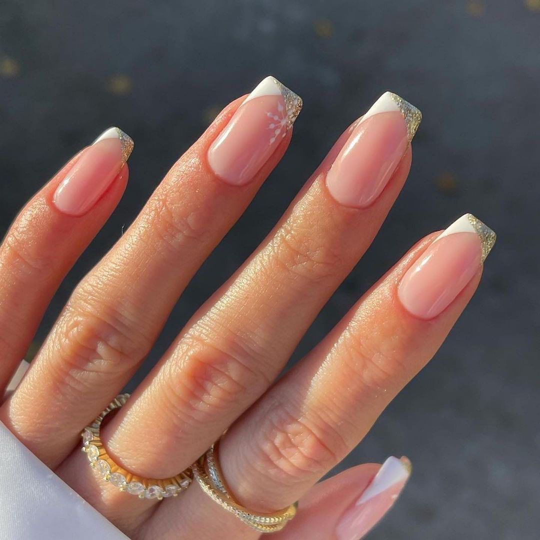 Glossy Visual Idea Glossy Visual Idea — Winter Coffin Nails