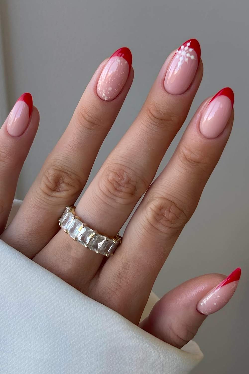 Red French Tip Snowflake Oval Nails Red French Tip Snowflake Oval Nails — Winter French Tip Nails