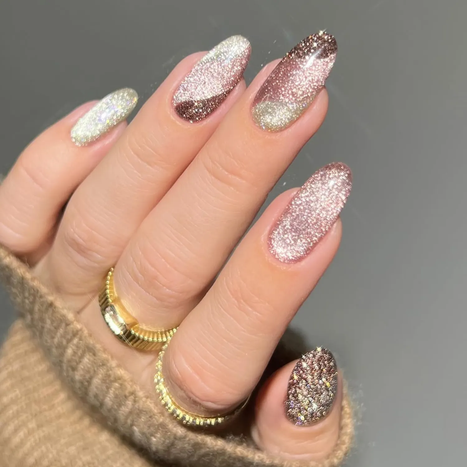 Light Pink & Rose Gold Color Block Glitter Light Pink & Rose Gold Color Block Glitter — Winter Pink Nails