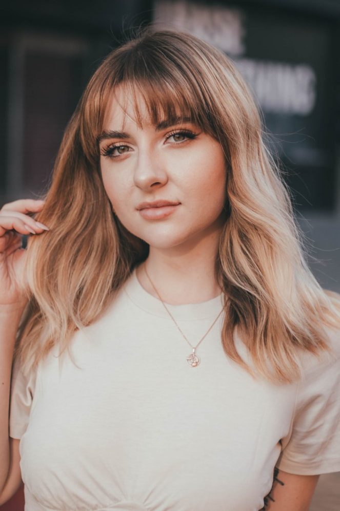 Lob Visual Idea — Winter Hair Colors for Pale Skin