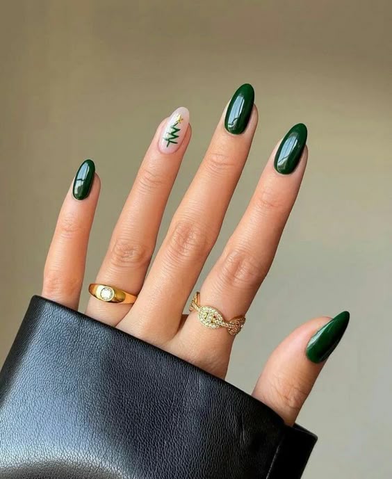 Long Oval Forest Green Christmas Tree Long Oval Forest Green Christmas Tree — Simple Winter Nails