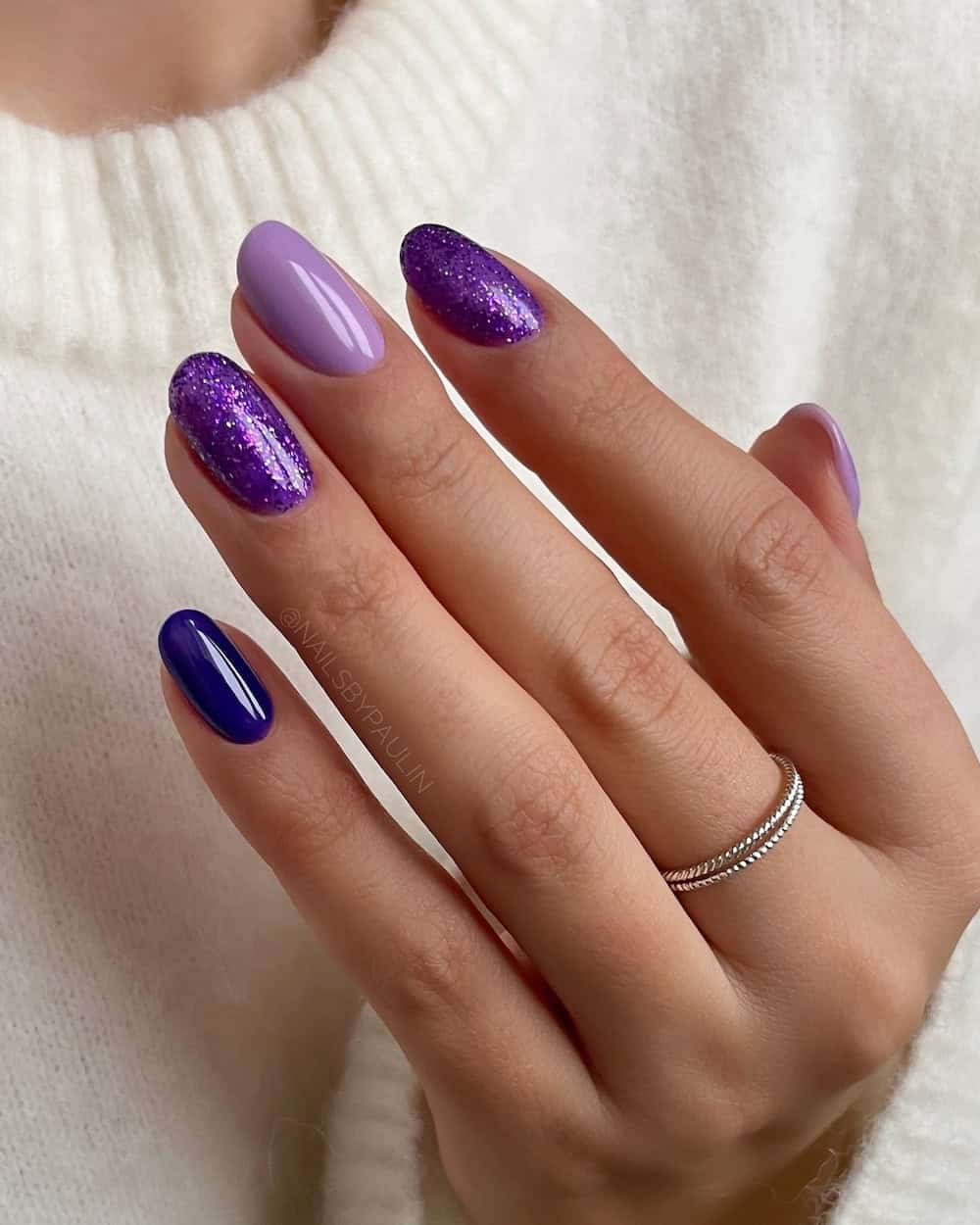 Long Stiletto Shimmering Purple Cat-Eye Long Stiletto Shimmering Purple Cat-Eye — Winter Purple Nails
