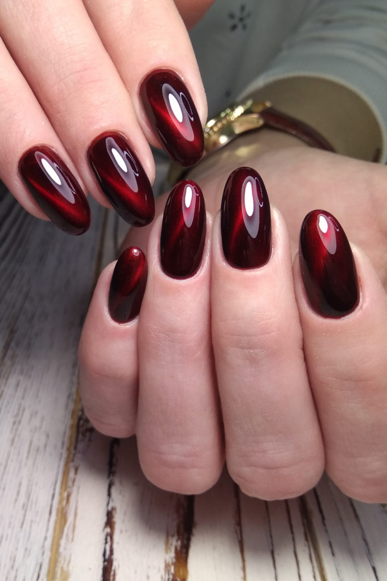 Deep Red Cat-Eye Shimmer Deep Red Cat-Eye Shimmer — Black Cherry Nails