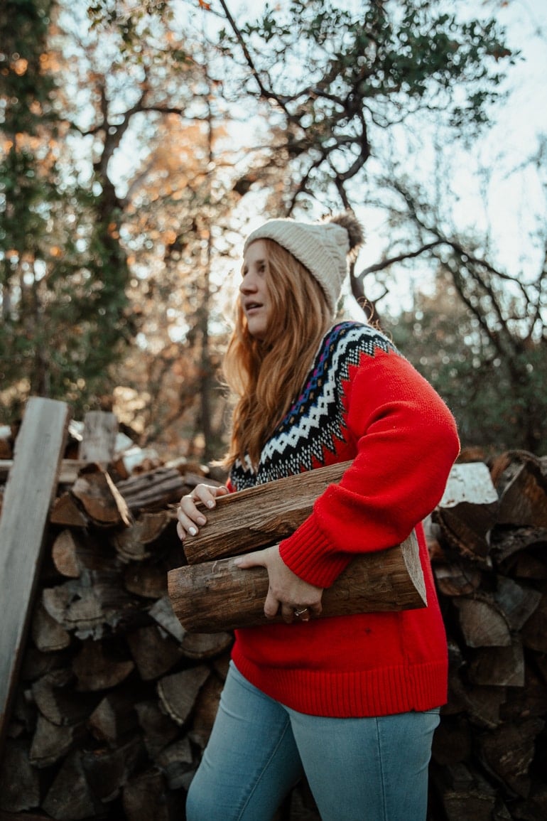 Fair Isle Sweater and Beanie for a Festive Cabin Trip Fair Isle Sweater and Beanie for a Festive Cabin Trip — Cabin Trip Outfits