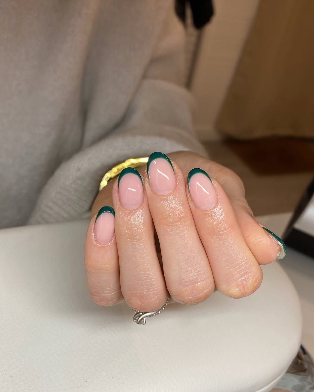 Deep Green Thin French Oval Nails Deep Green Thin French Oval Nails — Winter Green Nails