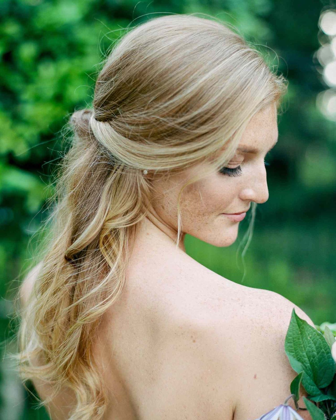 Honey Blonde Side Part Twisted Knot Honey Blonde Side Part Twisted Knot — Winter Half Up Half Down Hairstyles