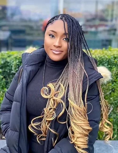 Black to Blonde Ombre Braids With Curls — Winter Knotless Braids