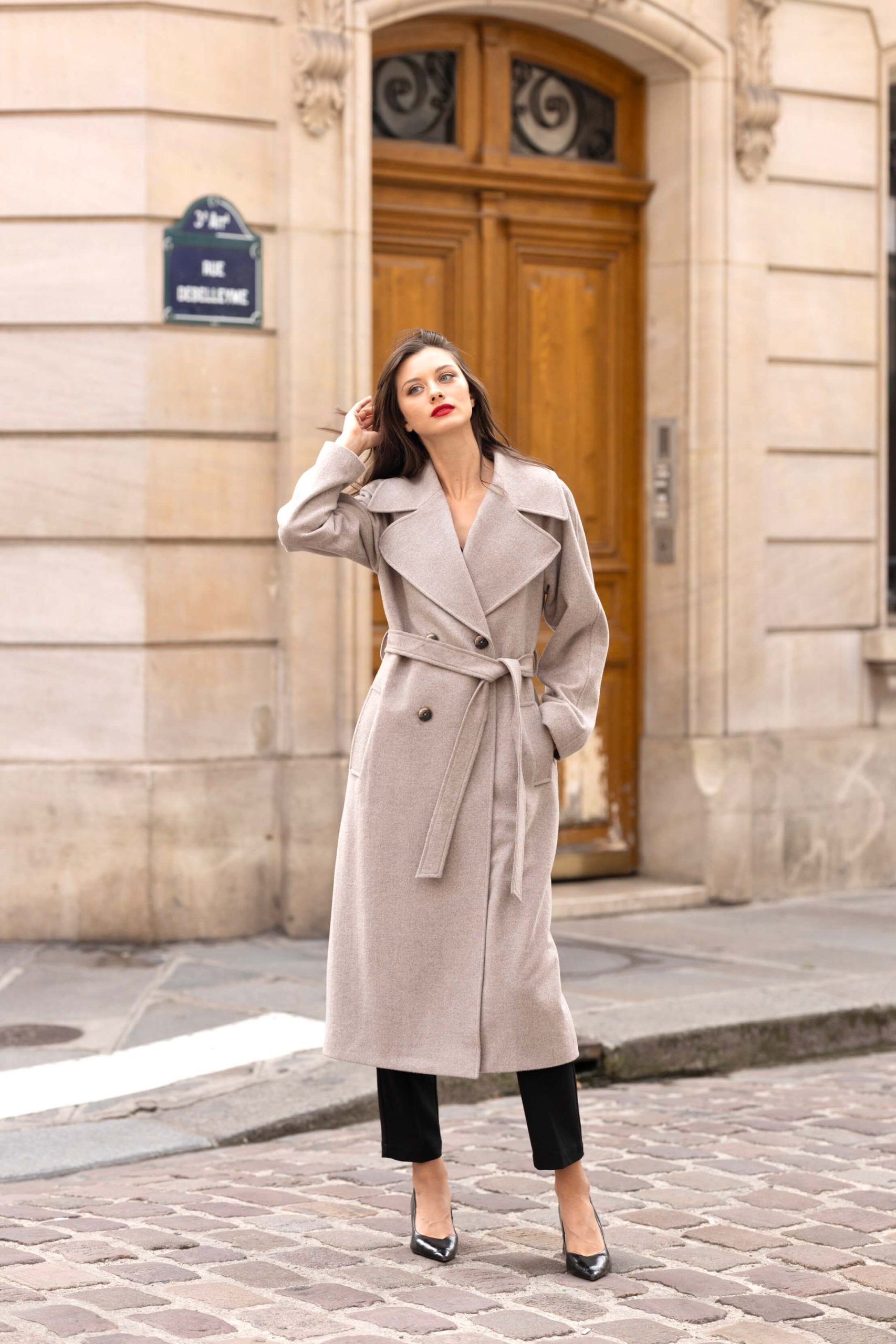 Chic City Wear Outfit Idea Long Coat Outfits