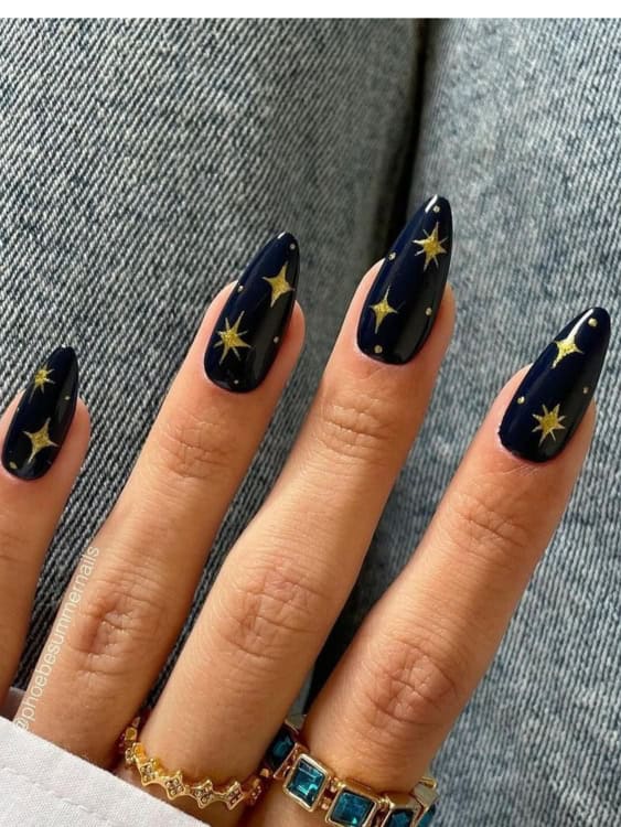 Navy Gold Star Decal Almond Nails Navy Gold Star Decal Almond Nails — Winter Nails